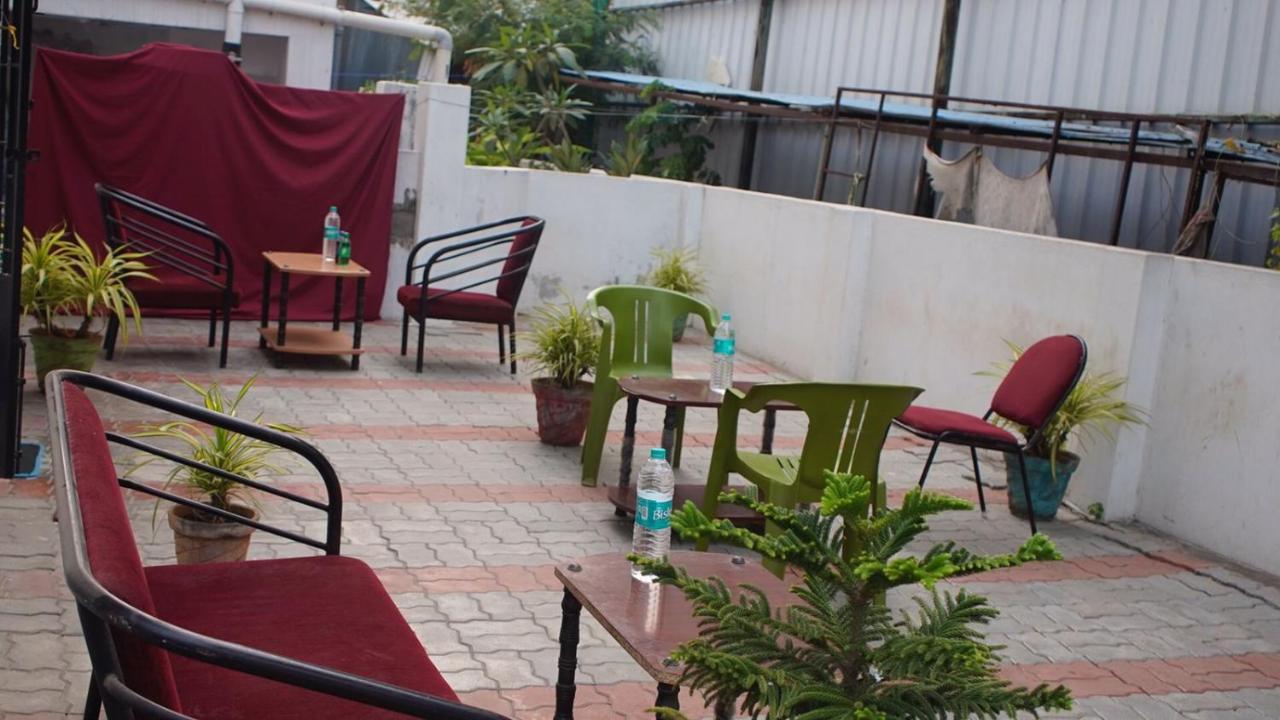 Mr Residency Hotel Madurai Bagian luar foto