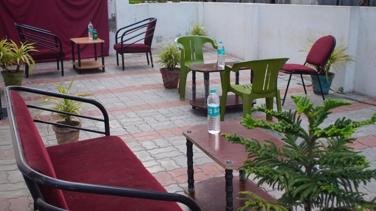Mr Residency Hotel Madurai Bagian luar foto
