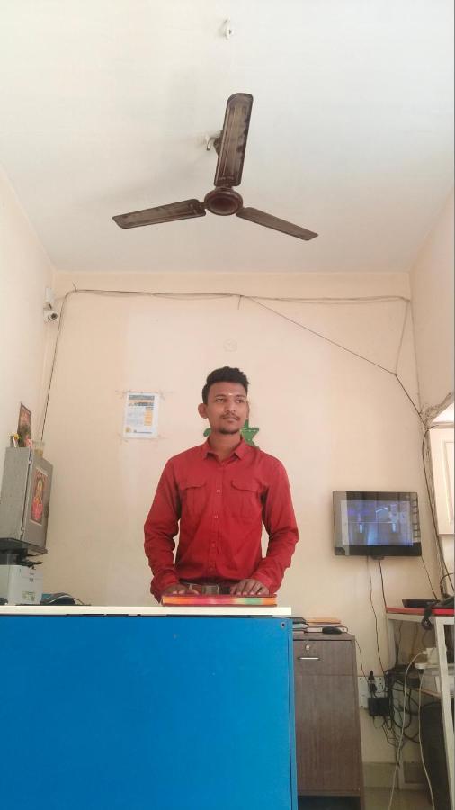 Mr Residency Hotel Madurai Bagian luar foto